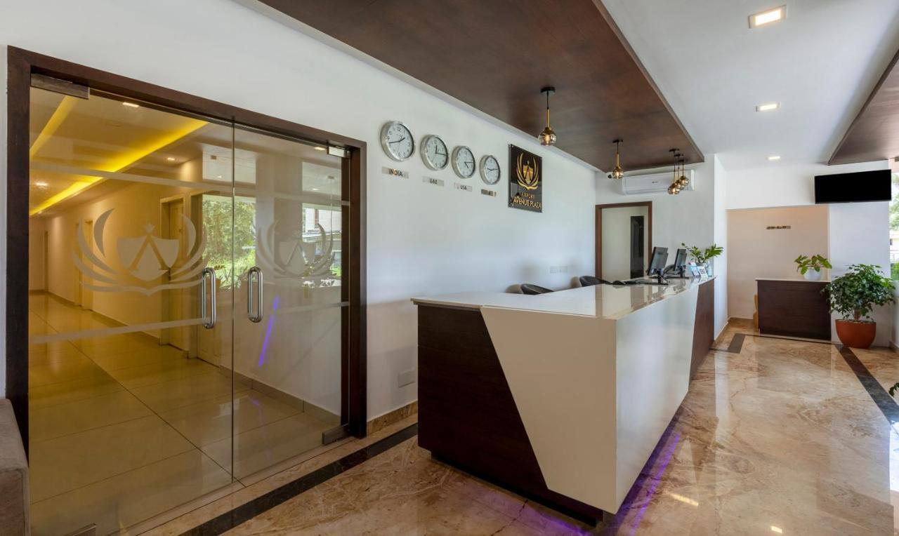 מלון Kochi Treebo Trend Airport Avenue Plaza Cochin Airport מראה חיצוני תמונה
